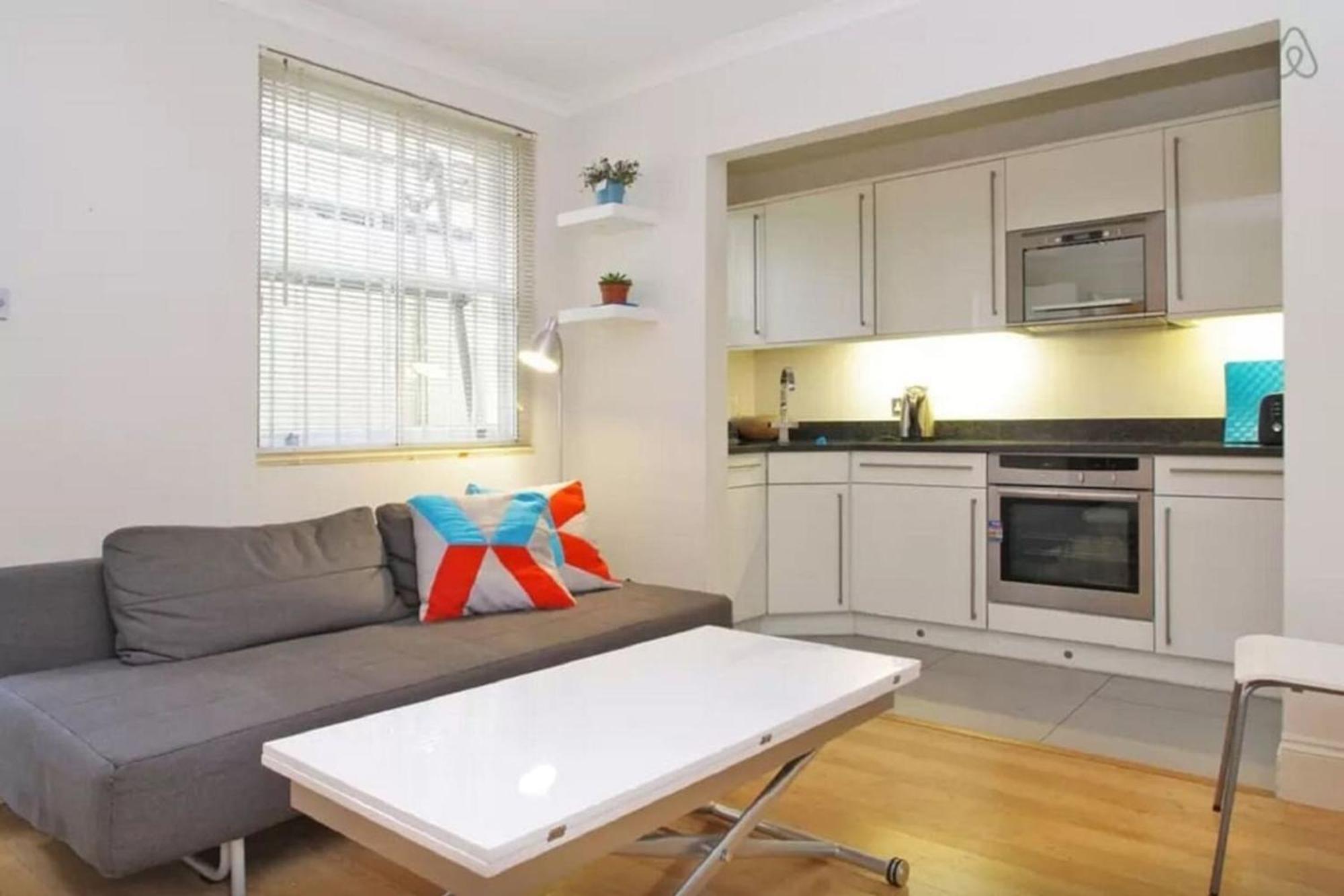 Charming Central 1 Bed Flat - Sleeps 4 Apartment London