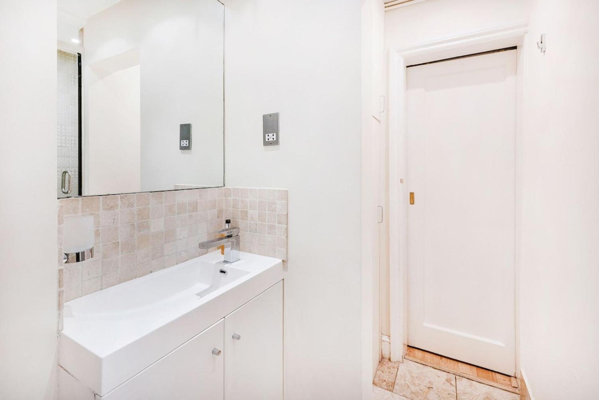 Apartment Charming Central 1 Bed Flat - Sleeps 4