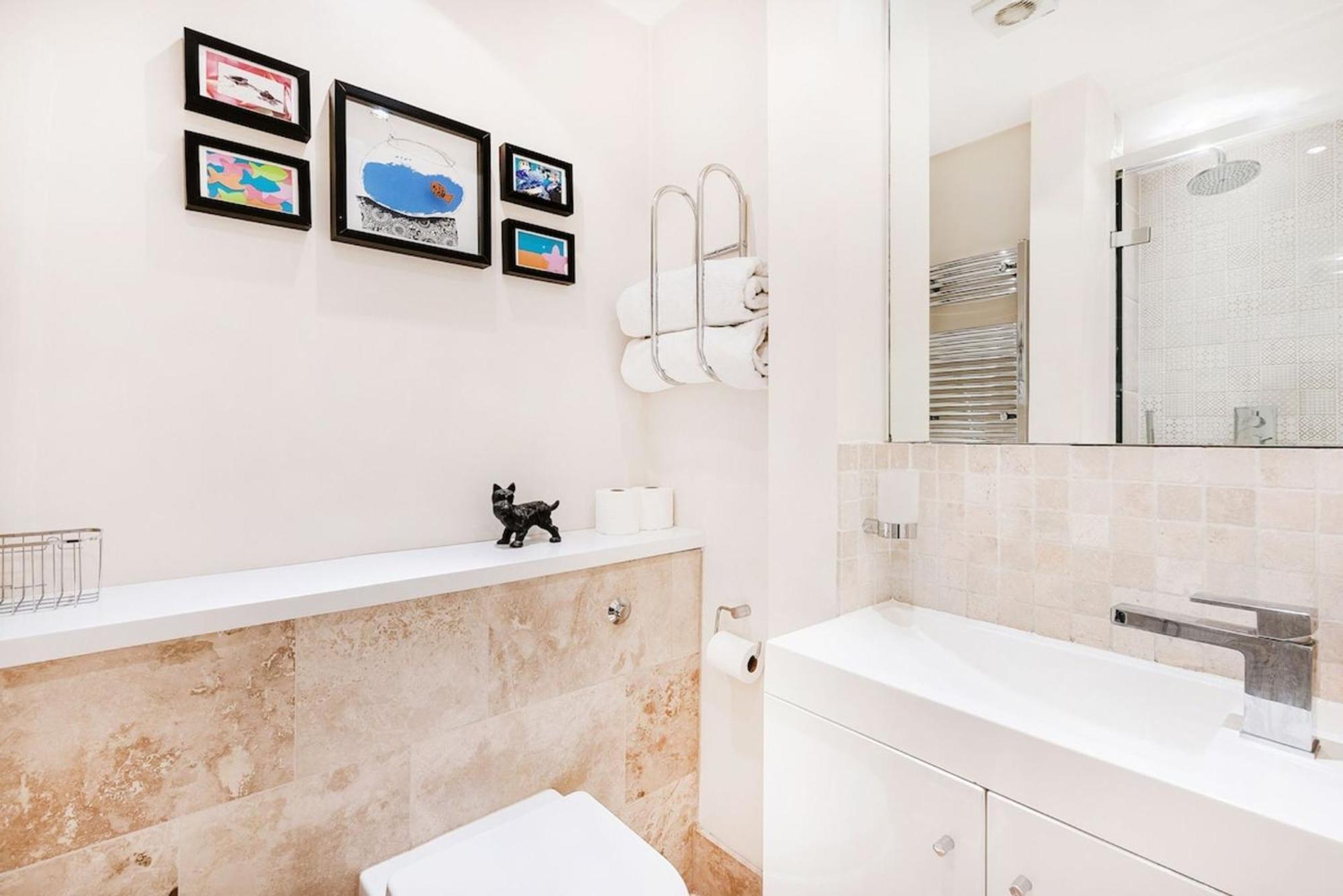 Apartment Charming Central 1 Bed Flat - Sleeps 4 London